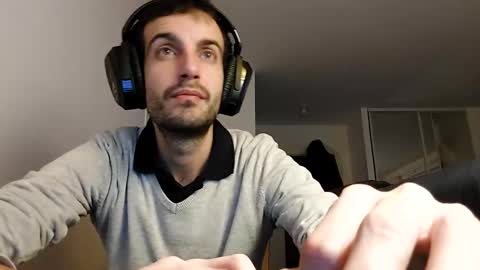 Snapshot of softndwear chatting on 12/31/24, 06:24 SOFT online show from 12/31/24, 06:24