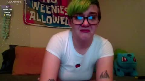 Snapshot of softtboyfriend chatting on 02/14/25, 04:20 Day online show from 02/14/25, 04:20