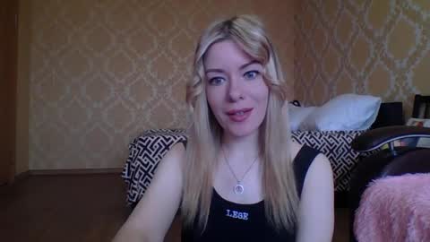 Snapshot of softy_aura chatting on 04/27/26, 10:24 softy_aura online show from 04/27/26, 10:24