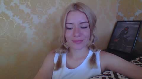 Snapshot of softy_aura chatting on 07/14/26, 01:50 softy_aura online show from 07/14/26, 01:50