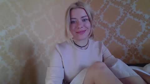 Snapshot of softy_aura chatting on 07/20/26, 10:39 softy_aura online show from 07/20/26, 10:39