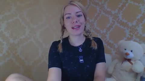 Snapshot of softy_aura chatting on 07/22/26, 02:20 softy_aura online show from 07/22/26, 02:20