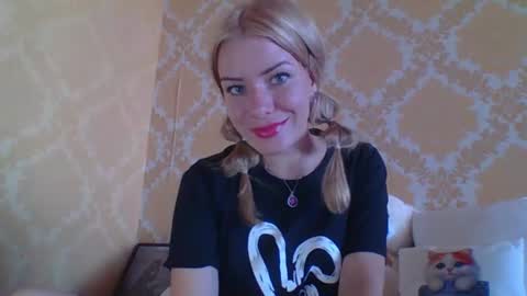 Snapshot of softy_aura chatting on 07/27/26, 02:57 softy_aura online show from 07/27/26, 02:57