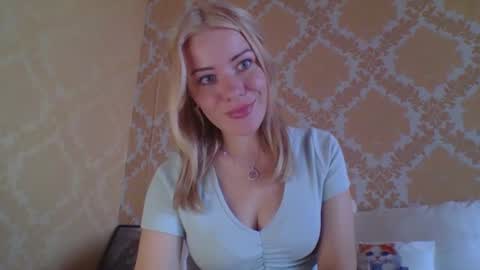 Snapshot of softy_aura chatting on 07/28/26, 02:13 softy_aura online show from 07/28/26, 02:13