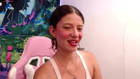 Snapshot of sofy_bonnet chatting on 03/13/26, 01:29 online show from 03/13/26, 01:29