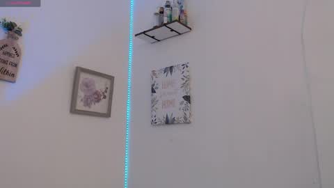 Snapshot of sofy_bonnet chatting on 04/07/26, 12:38 online show from 04/07/26, 12:38