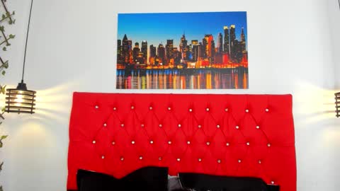 Snapshot of sofy_muller_ chatting on 11/07/25, 04:23 sofy_muller_ online show from 11/07/25, 04:23