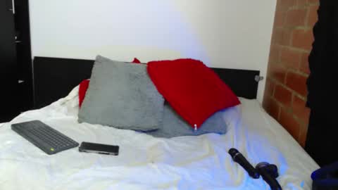 Snapshot of sofy_nix chatting on 10/09/25, 12:30  Sofy  online show from 10/09/25, 12:30