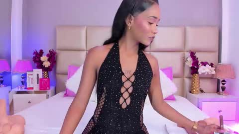   online show from 11/30/25, 02:48