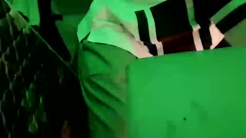 sohan730903 online show from 10/05/25, 12:03