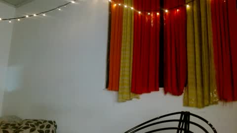 Sofia online show from 01/11/25, 03:02