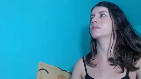 Snapshot of sol9931 chatting on 02/23/25, 04:28 sol9931 online show from 02/23/25, 04:28