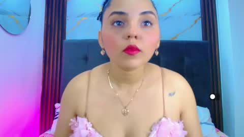 Snapshot of sol__latina chatting on 05/16/26, 12:04 Sol Latiana online show from 05/16/26, 12:04