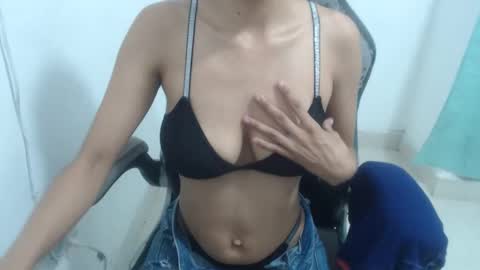 Sol lucia online show from 11/10/25, 12:04