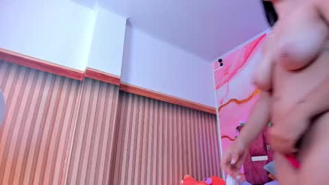 Snapshot of sol_stephanny chatting on 02/25/25, 09:24 Sol online show from 02/25/25, 09:24