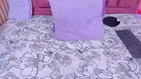 Snapshot of sol_stephanny chatting on 09/08/25, 06:18 Sol online show from 09/08/25, 06:18