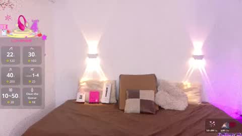 Snapshot of sol_vanegas chatting on 07/15/26, 11:37 SOL online show from 07/15/26, 11:37