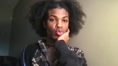 SolaceEve online show from 10/30/25, 08:09