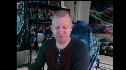 Snapshot of solarlunar1 chatting on 04/04/26, 09:12 just ask online show from 04/04/26, 09:12