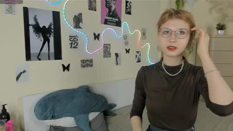 Nana online show from 02/27/26, 06:35