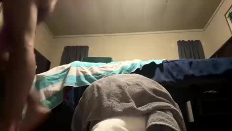 Snapshot of solartouch chatting on 10/14/25, 04:46 solartouch online show from 10/14/25, 04:46