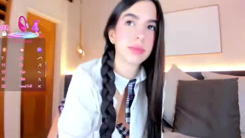 Sol Avelar online show from 10/23/25, 03:50