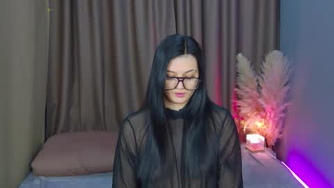 Snapshot of solazolaa chatting on 04/10/26, 01:00 Sonya online show from 04/10/26, 01:00