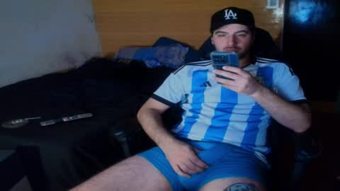 ManuAiluPlay online show from 06/22/26, 03:47