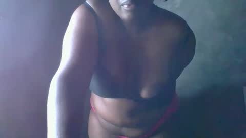 Snapshot of sollybunny chatting on 01/19/26, 01:04 Solly bunny online show from 01/19/26, 01:04