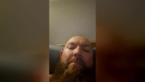 Snapshot of solobigboy11 chatting on 06/27/26, 06:51 Fat Dong online show from 06/27/26, 06:51