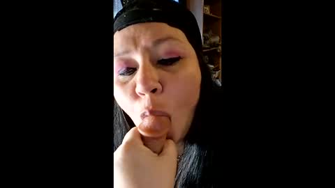 Snapshot of sologirl81 chatting on 02/03/26, 06:57 sologirl81 online show from 02/03/26, 06:57