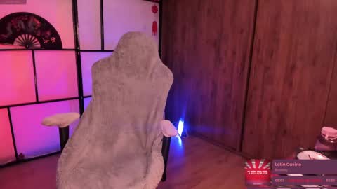 saraIG Solosara8 online show from 09/20/25, 06:03