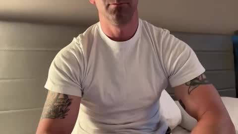 Some guy00 online show from 04/14/26, 12:16