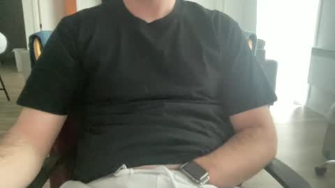 someoneyoudontsee online show from 09/25/25, 01:37