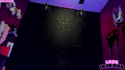 Snapshot of sommer_alexa chatting on 04/16/26, 07:14 Alexa online show from 04/16/26, 07:14