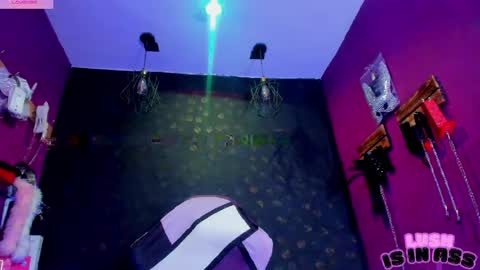 Snapshot of sommer_alexa chatting on 04/18/26, 07:58 Alexa online show from 04/18/26, 07:58