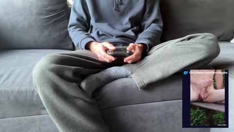 Sondages online show from 12/22/25, 10:01