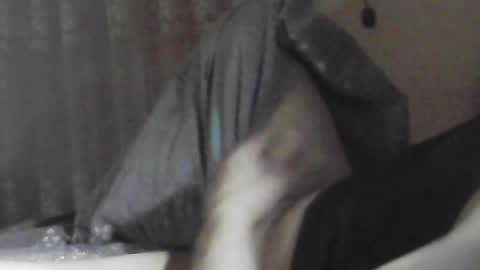 Snapshot of songo812 chatting on 05/01/26, 11:42 songo812 online show from 05/01/26, 11:42