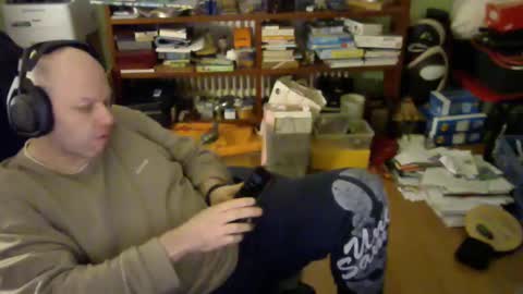 Tom online show from 01/10/25, 04:09