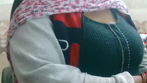 Snapshot of soni88888 chatting on 12/29/24, 01:17 soni88888 online show from 12/29/24, 01:17