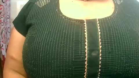 Snapshot of soni88888 chatting on 01/28/25, 11:28 soni88888 online show from 01/28/25, 11:28