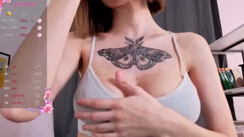 Sofia online show from 10/23/25, 05:12