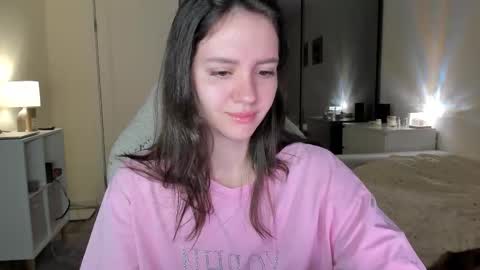 sonia_moon_ online show from 10/25/25, 02:52