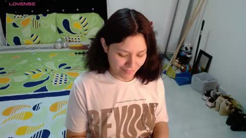 Snapshot of sonialatin69 chatting on 05/26/26, 12:23 sonialatin69 online show from 05/26/26, 12:23