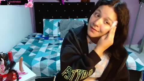 soniaplayass online show from 02/05/25, 08:11