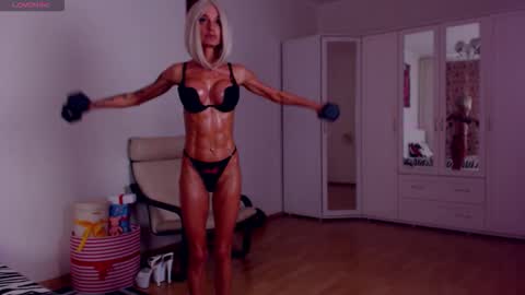 Sonja Ray online show from 09/18/25, 09:11