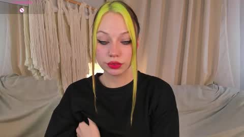 Your ghost wife online show from 11/10/25, 01:21