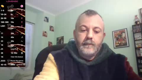 Snapshot of sonoboris chatting on 11/28/25, 10:07 sonoboris online show from 11/28/25, 10:07