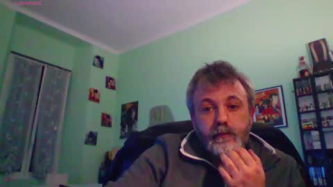 Snapshot of sonoboris chatting on 04/15/26, 07:58 sonoboris online show from 04/15/26, 07:58