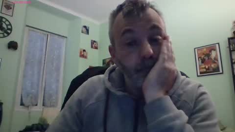 Snapshot of sonoboris chatting on 05/19/26, 04:52 sonoboris online show from 05/19/26, 04:52